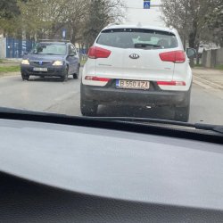 Kia - B550AZA